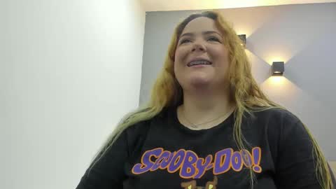 Snapshot of sophiarossee chatting on 02/20/25, 12:36 Sofi online show from 02/20/25, 12:36