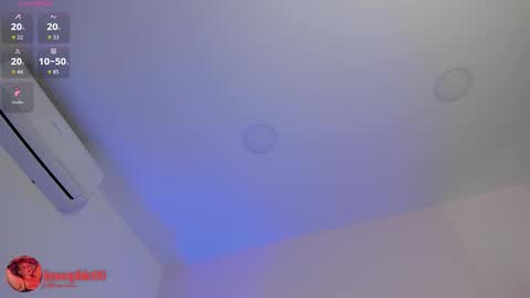 Snapshot of sophiarossee chatting on 10/22/25, 11:54 Sofi online show from 10/22/25, 11:54