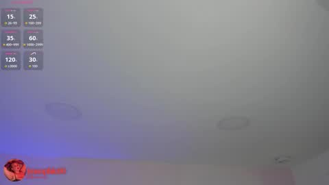 Snapshot of sophiarossee chatting on 11/12/25, 12:16 Sofi online show from 11/12/25, 12:16