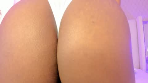 SophiaSmiths online show from 07/14/26, 08:25