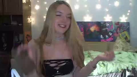 SophiaSonata online show from 01/22/25, 02:04