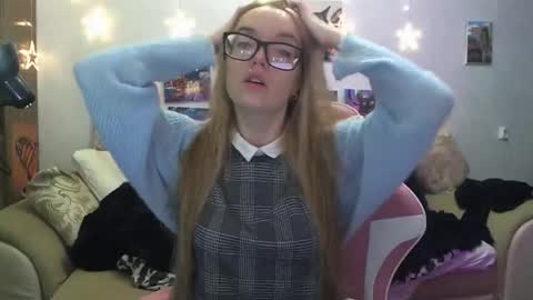 SophiaSonata online show from 10/26/25, 04:35