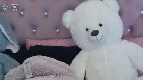 Snapshot of sophiastarr10 chatting on 10/29/25, 08:54 sophiastarr10 online show from 10/29/25, 08:54