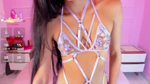 S O P H I A  online show from 10/03/25, 12:35