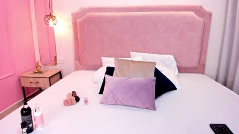 SOPHIA online show from 02/03/25, 01:19