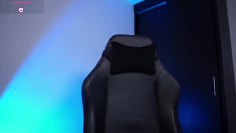 Sophy online show from 09/30/25, 01:10