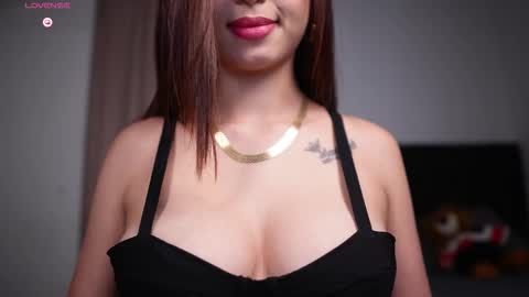 Sophy online show from 11/05/25, 01:49