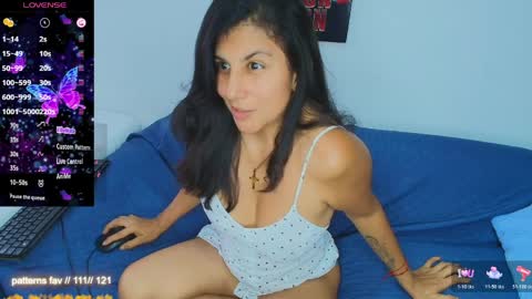 Snapshot of sophie__walker chatting on 04/10/26, 06:45 Sophia online show from 04/10/26, 06:45