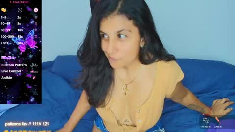 Snapshot of sophie__walker chatting on 04/18/26, 08:20 Sophia online show from 04/18/26, 08:20