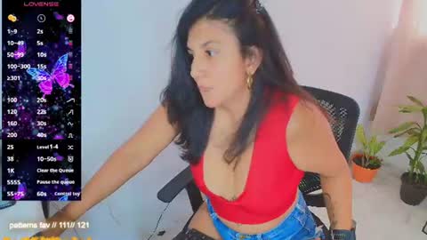 Snapshot of sophie__walker chatting on 07/30/26, 06:07 Sophia online show from 07/30/26, 06:07