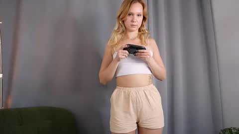 Sophia online show from 04/25/26, 02:03