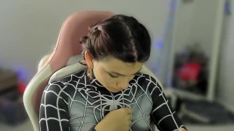 Snapshot of sophie_dolly_ chatting on 03/08/25, 02:12 sophie doll online show from 03/08/25, 02:12