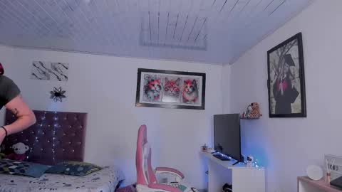 sophie doll online show from 11/15/25, 06:59