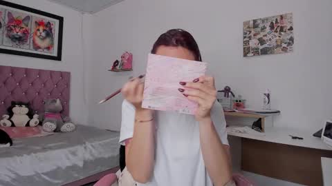 Snapshot of sophie_dolly_ chatting on 01/13/26, 06:35 sophie doll online show from 01/13/26, 06:35