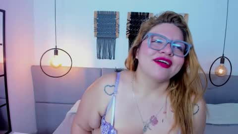 Snapshot of sophie_ebanks chatting on 03/03/26, 08:20 Soph online show from 03/03/26, 08:20