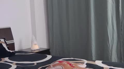 Sophie jeans online show from 11/19/25, 04:40