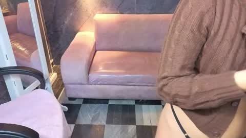 sophie_jones_b online show from 05/16/26, 12:48
