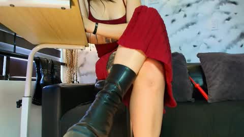 Sophie online show from 02/07/26, 01:26