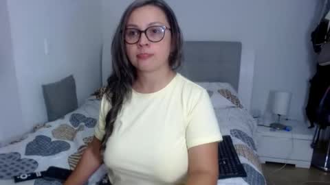 Sofa online show from 02/18/26, 02:07
