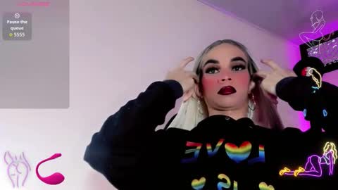 sophie_miaa online show from 10/15/25, 11:21