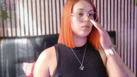 sophie_new25 online show from 10/20/25, 12:49