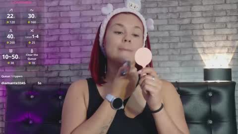 Snapshot of sophie_new25 chatting on 03/14/26, 01:38 sophie_new25 online show from 03/14/26, 01:38