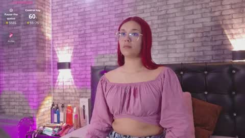 Snapshot of sophie_new25 chatting on 03/16/26, 12:31 sophie_new25 online show from 03/16/26, 12:31