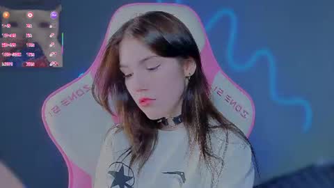 sophie_nomenal_ online show from 07/08/26, 12:20