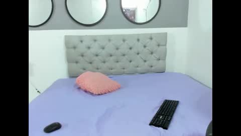 Sophie Queem online show from 02/08/26, 01:31