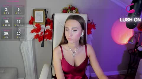 Sophie online show from 11/02/25, 09:00