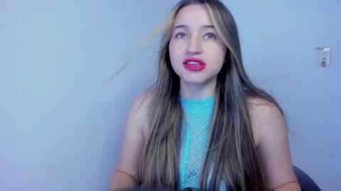 Snapshot of sophie_spencer1 chatting on 03/13/26, 02:51 sophie_spencer1 online show from 03/13/26, 02:51
