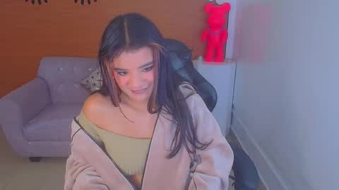 Sofia online show from 12/18/24, 01:05