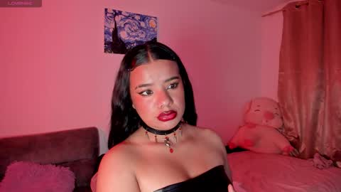 Snapshot of sophie_t_ chatting on 03/04/26, 02:39 Sofia online show from 03/04/26, 02:39