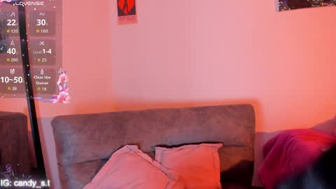 Snapshot of sophie_t_ chatting on 04/12/26, 01:21 Sofia online show from 04/12/26, 01:21