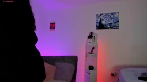 Snapshot of sophie_t_ chatting on 07/02/26, 03:45 Sofia online show from 07/02/26, 03:45