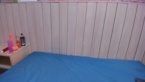 Sophie online show from 12/02/24, 03:25