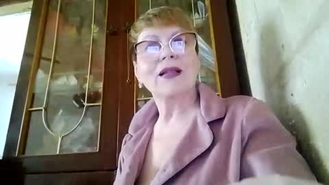 Snapshot of sophieburnsx chatting on 05/20/26, 08:53 SophieBurnsX online show from 05/20/26, 08:53