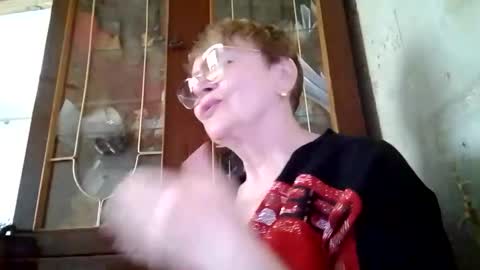 Snapshot of sophieburnsx chatting on 06/07/26, 09:57 SophieBurnsX online show from 06/07/26, 09:57