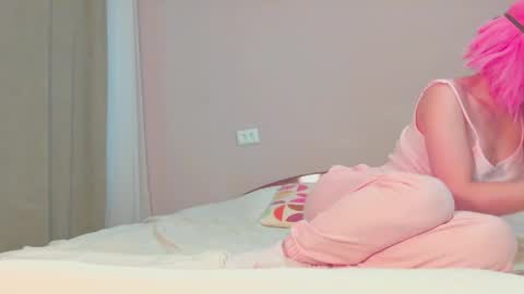 ShopieChan69 online show from 04/05/26, 04:15