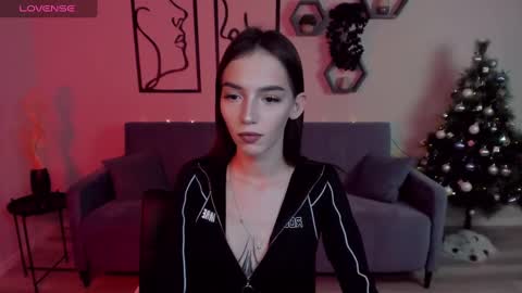 Sophie online show from 01/10/25, 05:34