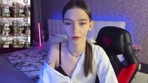 Sophie online show from 02/09/25, 07:05