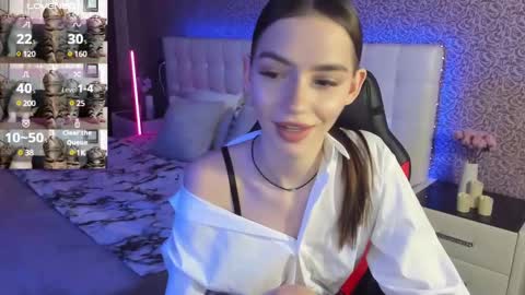 Sophie online show from 02/09/25, 10:20