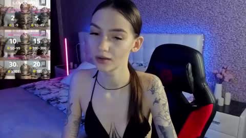 Sophie online show from 02/20/25, 06:17