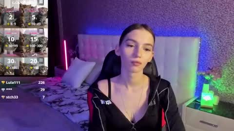 Sophie online show from 03/04/25, 11:51
