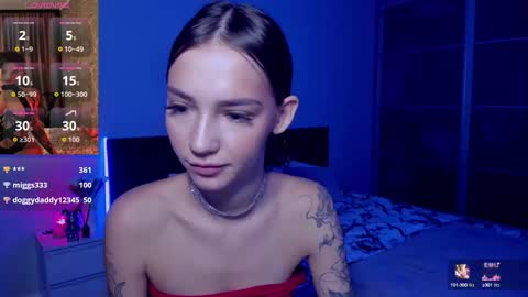 Sophie online show from 10/08/25, 05:05