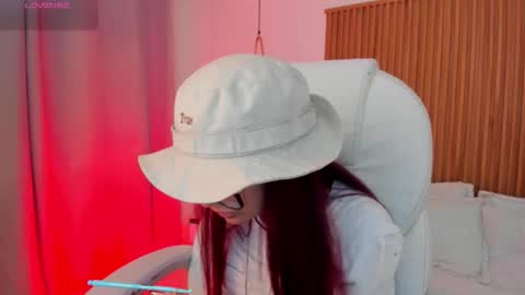   Sophie  IG sophiecherry es   online show from 11/12/25, 02:34