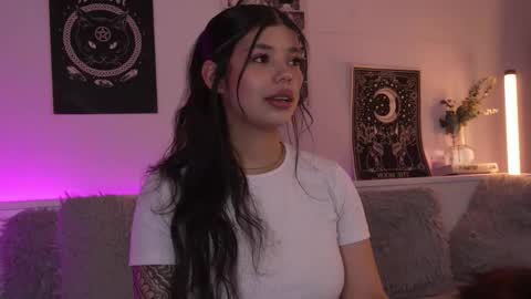 Snapshot of sophiee_art chatting on 10/07/25, 02:20 Sophiee  online show from 10/07/25, 02:20