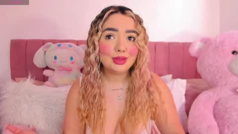 Snapshot of sophiee_rosee chatting on 06/05/26, 05:07 sophiee rosee online show from 06/05/26, 05:07