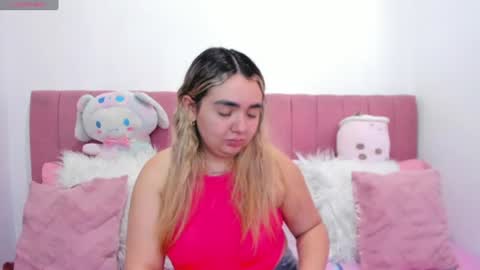 Snapshot of sophiee_rosee chatting on 06/18/26, 10:14 sophiee rosee online show from 06/18/26, 10:14