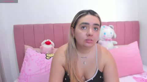 Snapshot of sophiee_rosee chatting on 07/04/26, 09:43 sophiee rosee online show from 07/04/26, 09:43